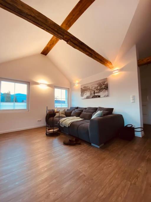 Апартаменты Penthouse Im Dachgeschoss Зонтхофен Экстерьер фото